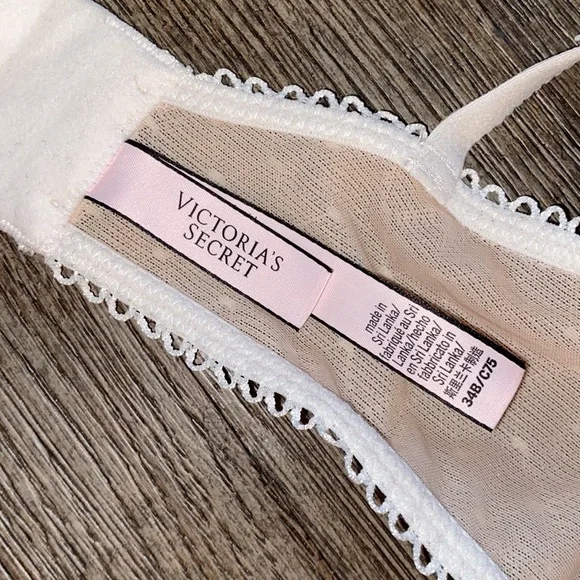 Victoria’s Secret Dream Angels High Neck Embroidered Unlined Underwire - Picture 6 of 10